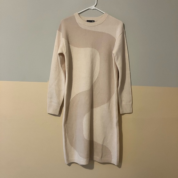 Marimekko Beige and Cream Long Sleeve Dress - Picture 2 of 7